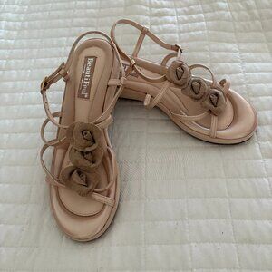 BeautiFeel Pearl Gold Leather & Suede Flower Sandals Size 39 New